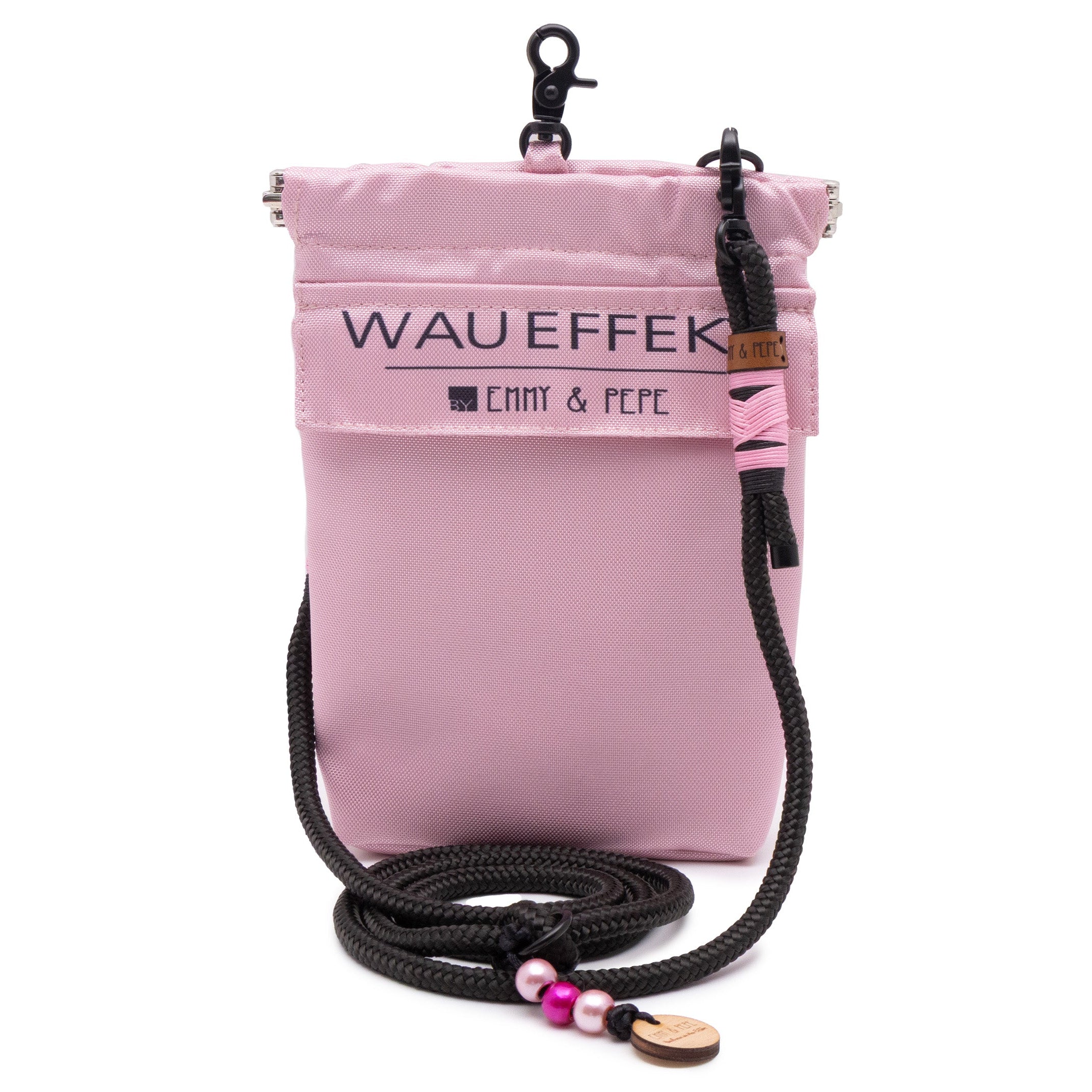 EMMY & PEPE Wau-To-Go Rosi in Rosa Leckerlibeutel und Gassitasche freigestellt mit Taugurt in Schwarz und kompaktem Design