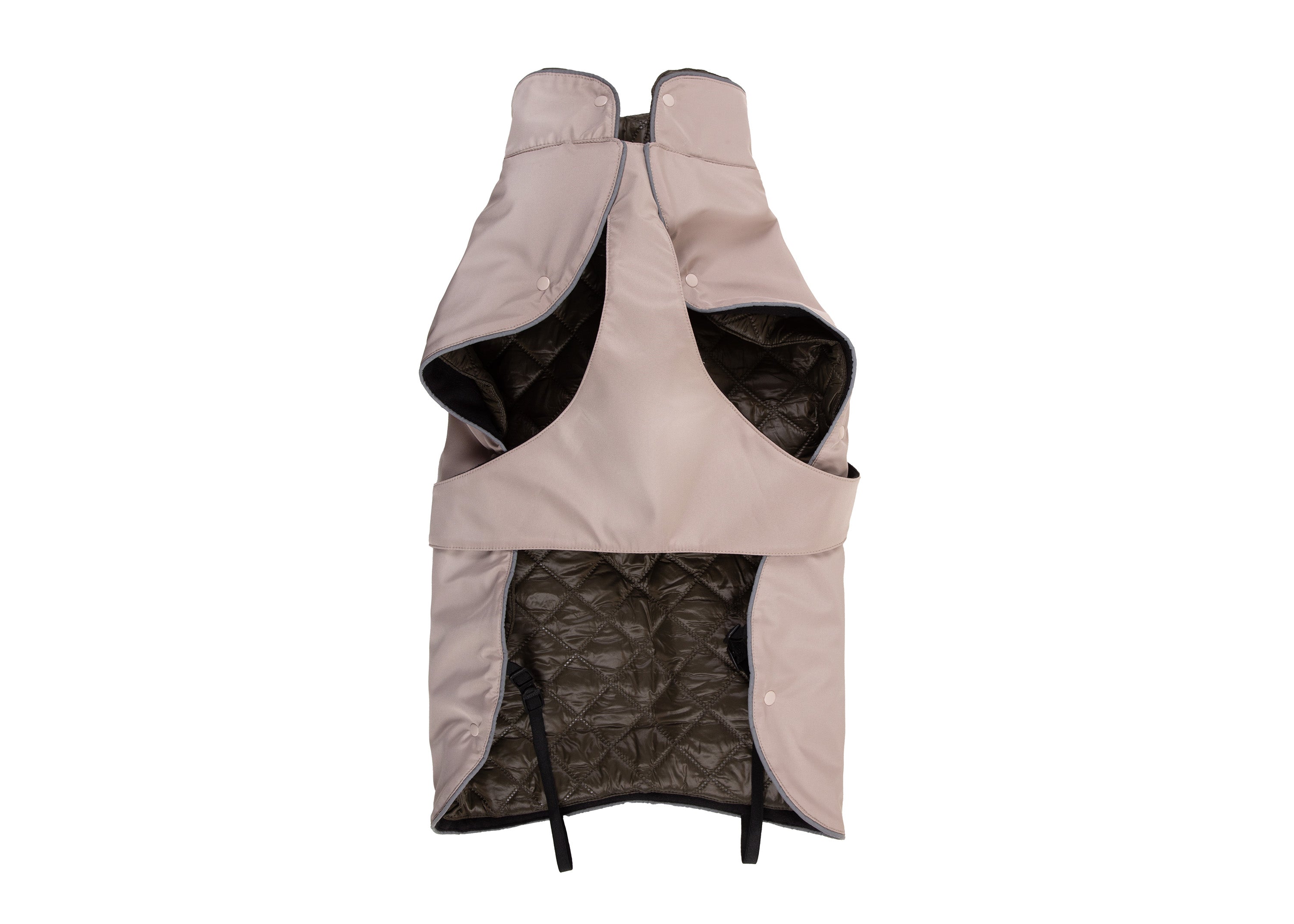Innenansicht des Wau-Coat Hundemantels in Taupe mit herausnehmbarem Innenfutter in Olive, hohem Kragen und integriertem Bauchschutz