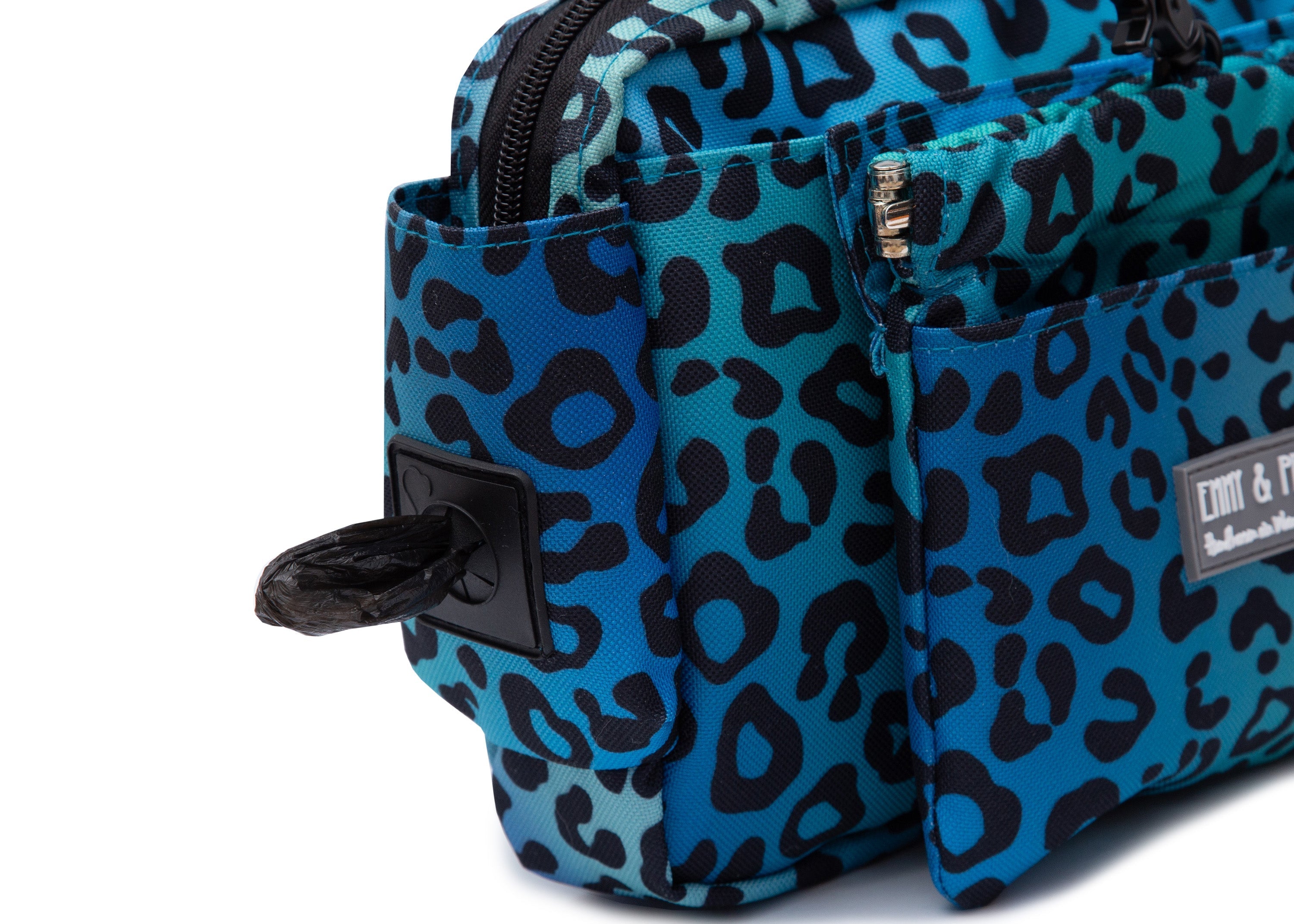 Wau-Pack große Gassitasche, Modell Leo Aqua, blau mit Leomuster, Grutlänge:  S (60-85cm),M (80-110cm),L (100-145cm) - bei jedem Spaziergang alles dabei - mit Kotbeutelspender