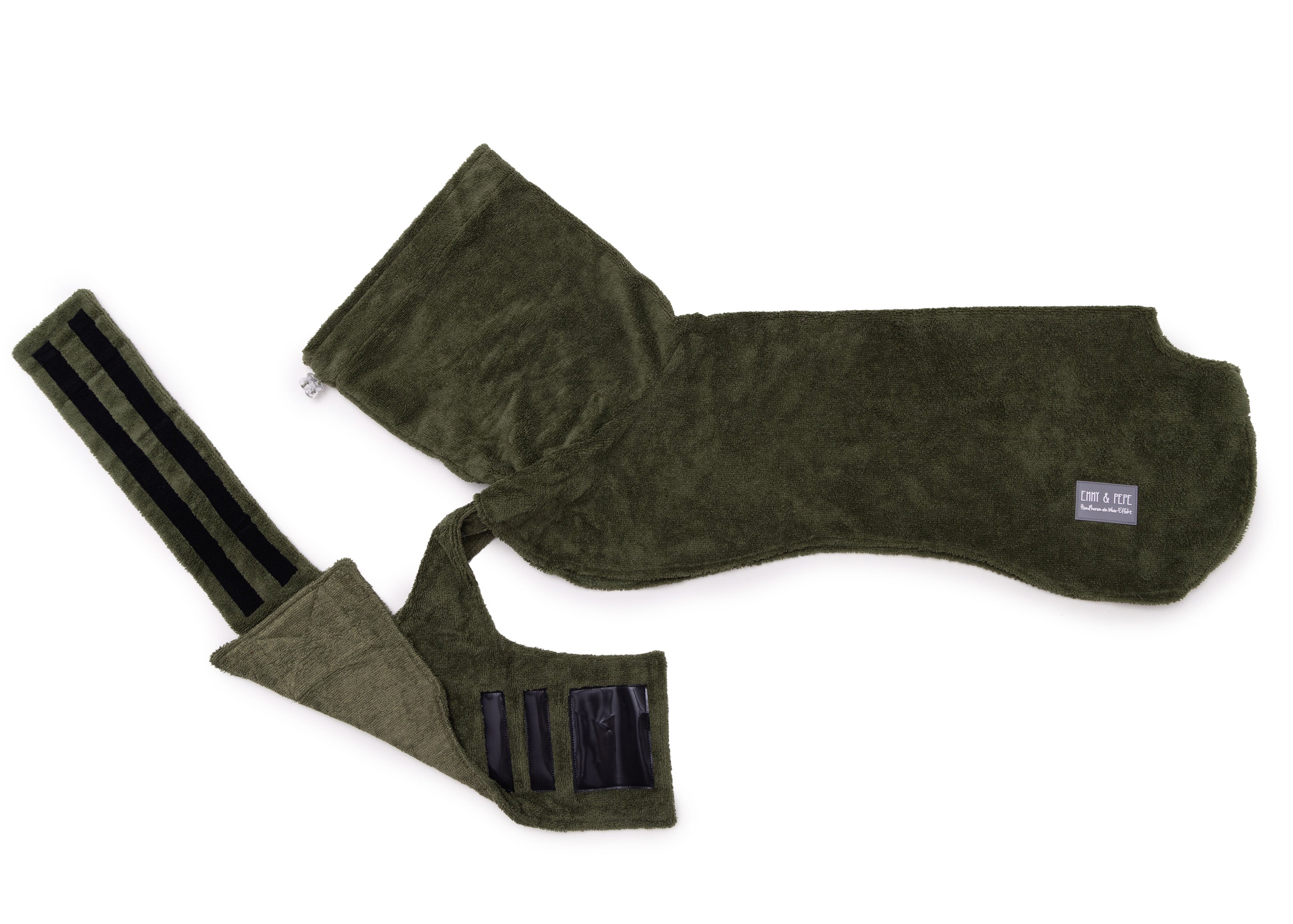 Hundebademantel aus Bambusfaser mit verstellbarem Bauchgurt und Klettverschluss für sicheren Halt und perfekte Passform in Olive