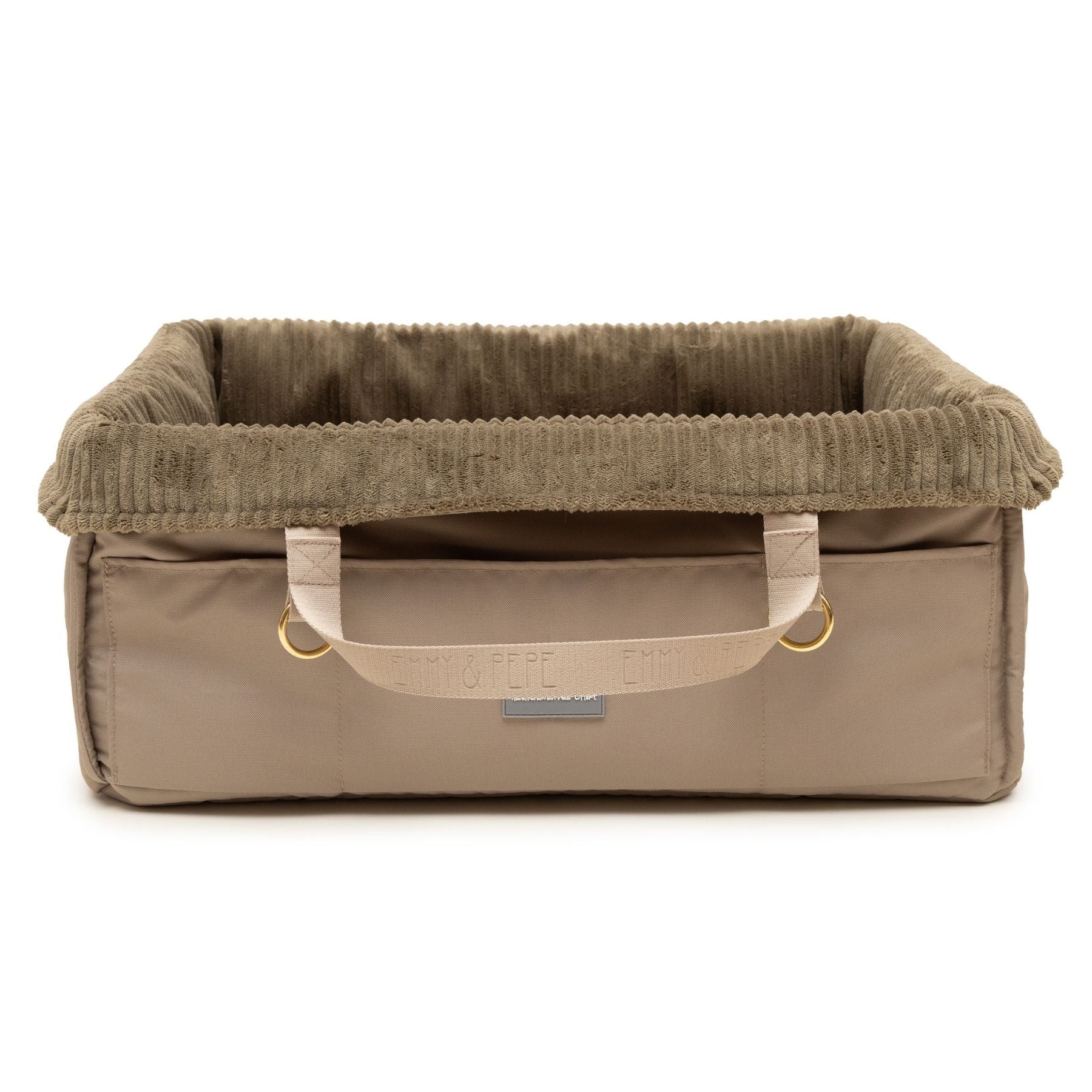Freigestelltes eckiges Wau-Snuggle Dune Hundekörbchen für unterwegs von EMMY & PEPE in Beige mit formstabilem Rand und dunkelbeigem Cordstoff innen.