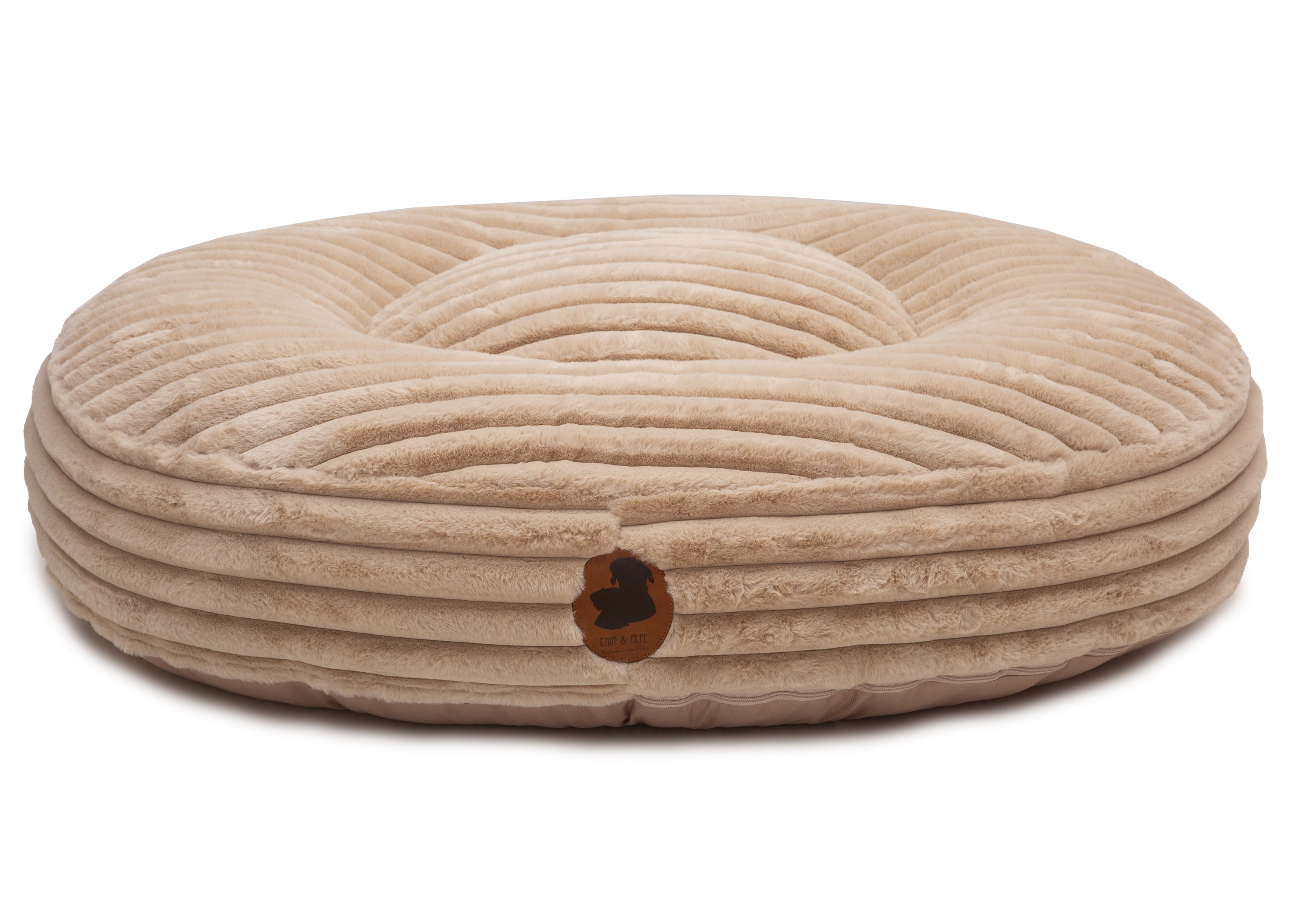 orthopaedisches Hundebett Wau-Bed Kuschelcord Big für Hunde auf weißem Hintergrund in der Farbe Creme in Oval von EMMY & PEPE