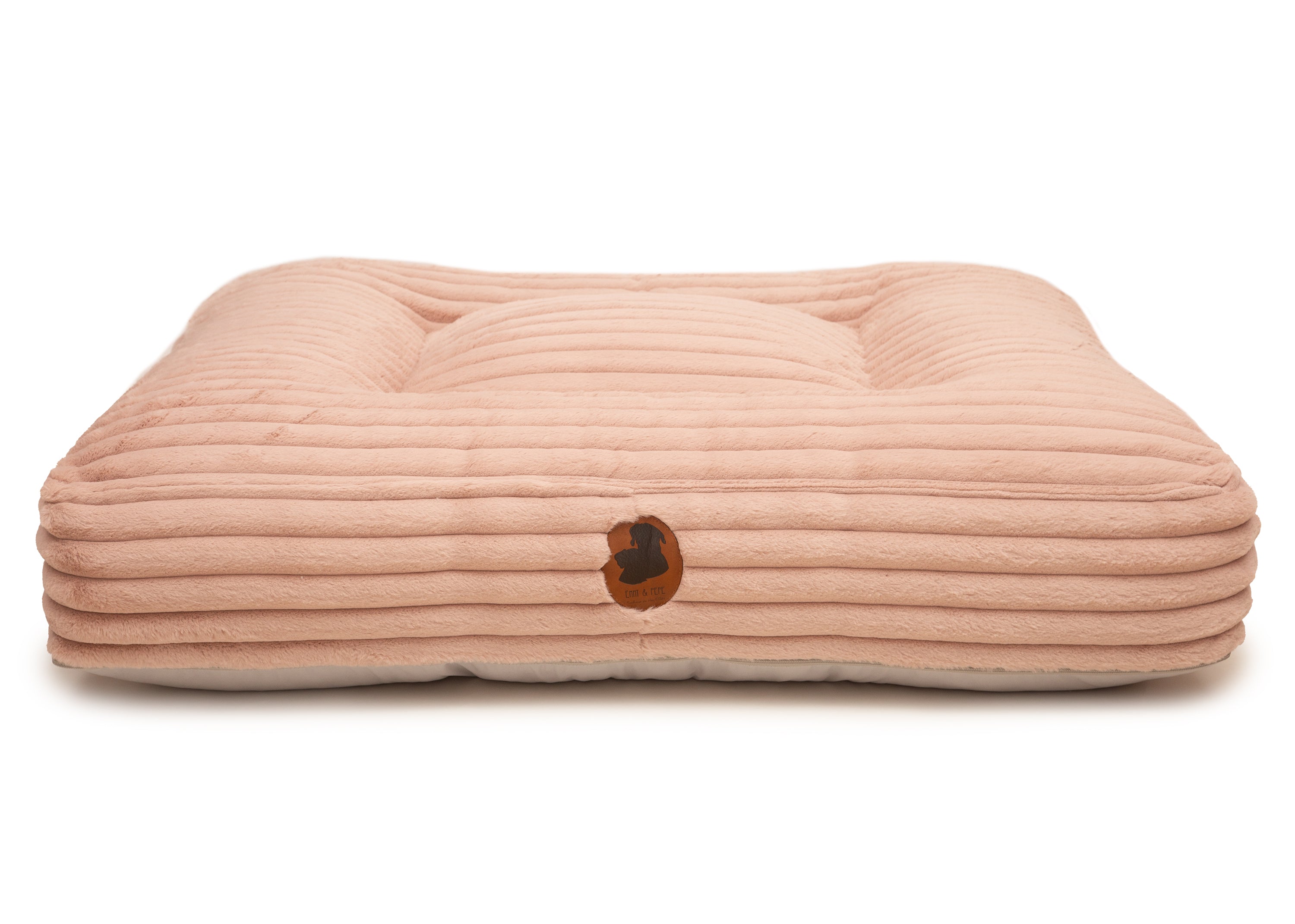 orthopaedisches Hundebett Wau-Bed Kuschelcord Big für Hunde auf weißem Hintergrund in der FarbeLachs in Eckig von EMMY & PEPE