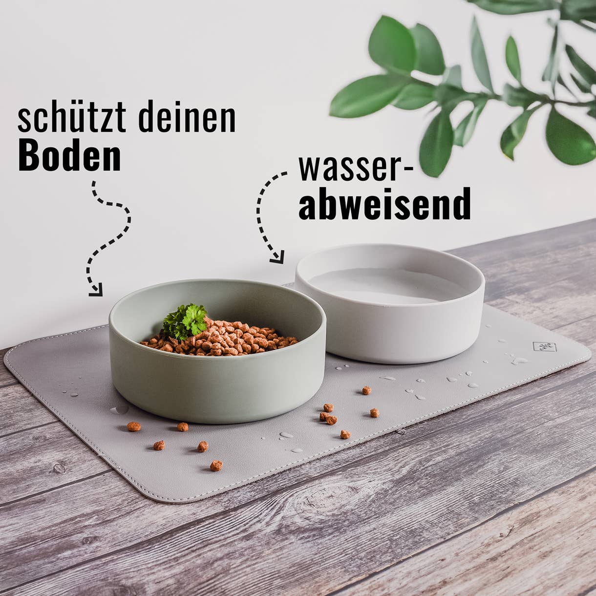 Wasserabweisende Futternapf-Unterlage schützt den Boden vor Feuchtigkeit