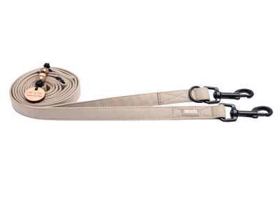 Wau-Move Hundeleine Dune in Creme von EMMY & PEPE – dreifach verstellbar mit schwarzen Bolzenkarabiner