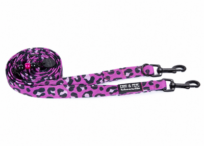 Wau-Move Hundeleine Leo Fuchsia in lilanem Leomuster von EMMY & PEPE – dreifach verstellbar mit schwarzen Bolzenkarabinern