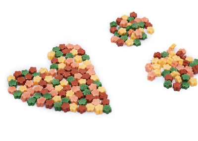 Hundeleckerlis E&P Tutti Frutti Softies 200g in Herzform gelegt