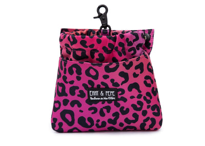 Wau-Pack große Gassitasche, Modell  Leo Pink, pink mit Leomuster, Gurtlängen:  S (60-85cm),M (80-110cm),L (100-145cm) - bei jedem Spaziergang alles dabei
