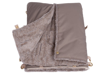 Wau-Backpack Hundereisedecke  Heidi zusammengefaltet