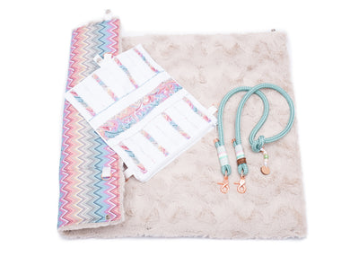 Wau-Backpack Hundereisedecke Waussoni aufgeklappt