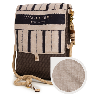 Wau-Backpack Hazel von EMMY & PEPE in der Frontansicht, geschlossen mit Klappe und Tau-Schultergurt