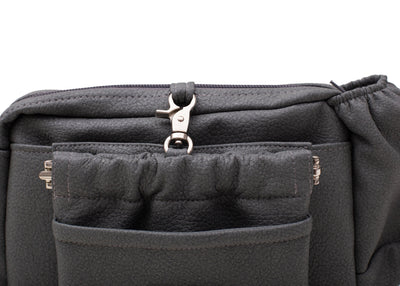 Wau-Pack große Gassitasche, Modell Kunstleder Dark Grey, dunkelgrau - mit vielen Fächern für jeden Spaziergang, mit abnehmbarer Leckerlitasche