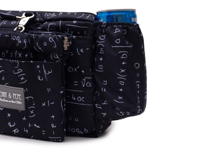 Wau-Pack große Gassitasche, Modell Numbers, Schwarz mit weißen Ziffern und Buchstaben - mit praktischer Getränkehalterung 