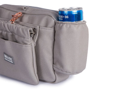 Wau-Pack große Gassitasche Modell Wildleder Silber, praktischer Getränkehalter