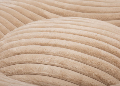 orthopaedisches Hundebett Wau-Bed Kuschelcord Big für Hunde Detailbild des Stoffes in der Farbe Creme von EMMY & PEPE