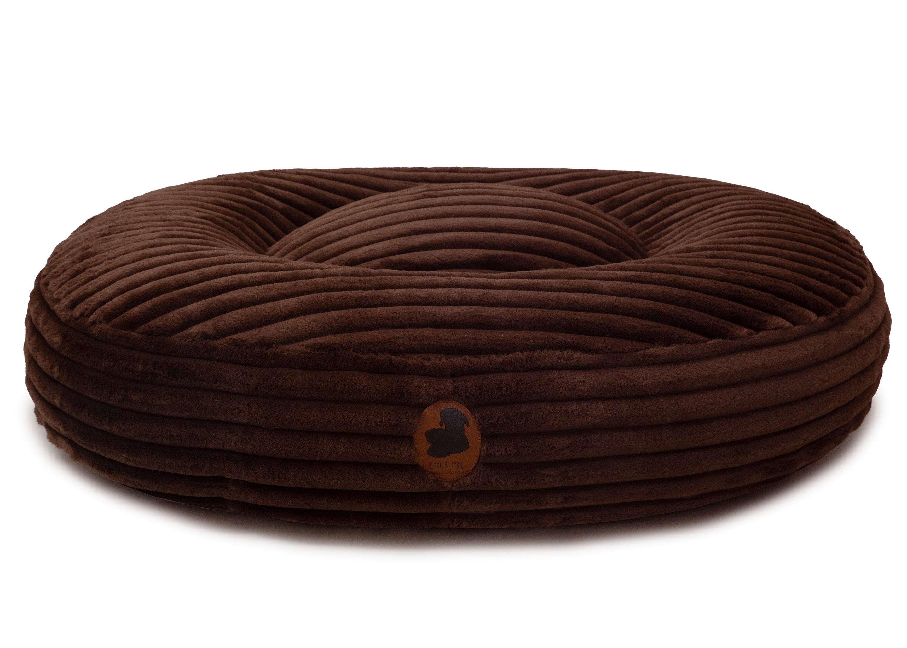 orthopaedisches Hundebett Wau-Bed Kuschelcord Big für Hunde auf weißem Hintergrund in der Farbe Braun in Oval von EMMY & PEPE