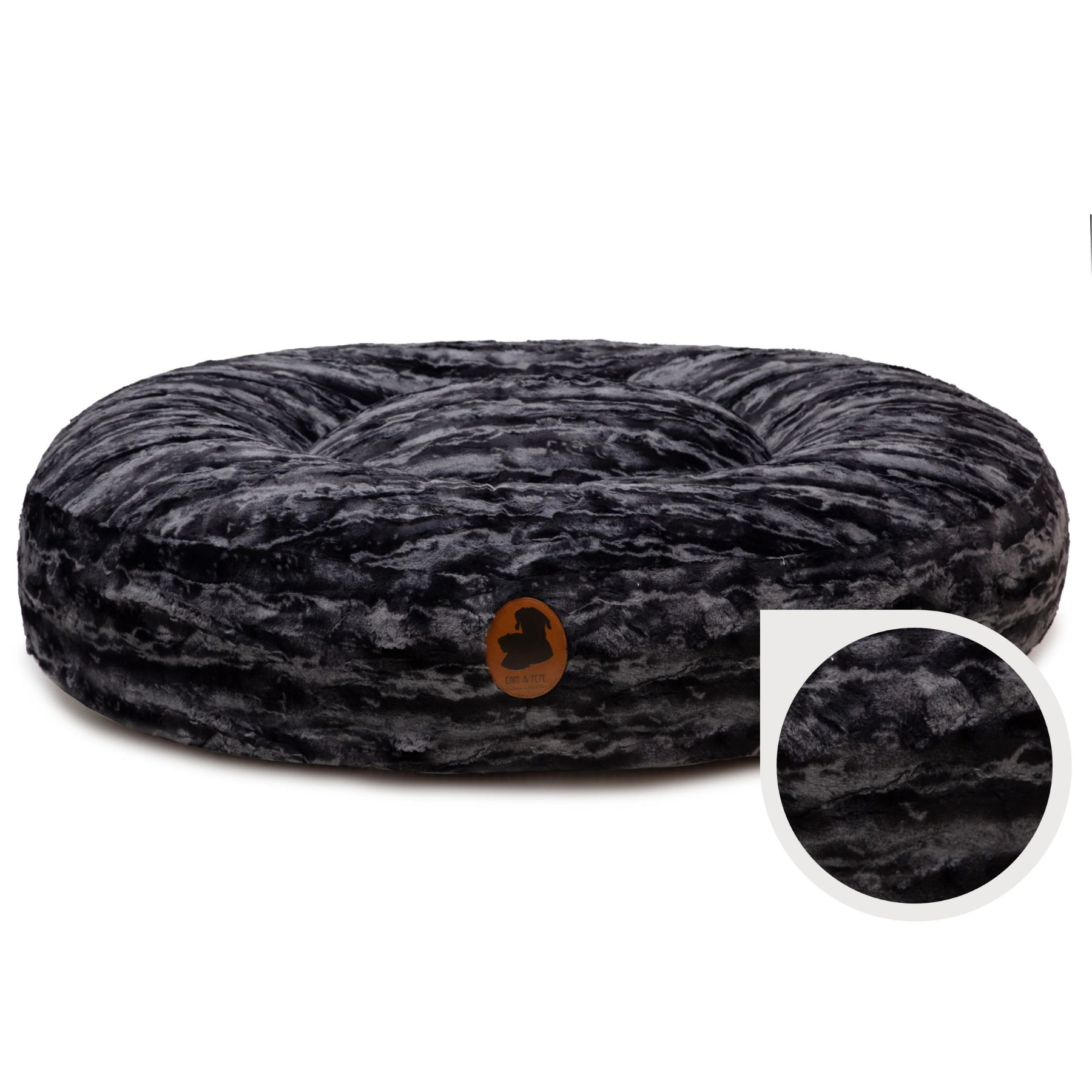 orthopaedisches Hundebett Wau-Bed Black Beauty für Hunde auf weißem Hintergrund in der Farbe Schwarz/Grau von EMMY & PEPE mit Stofffarbkreis