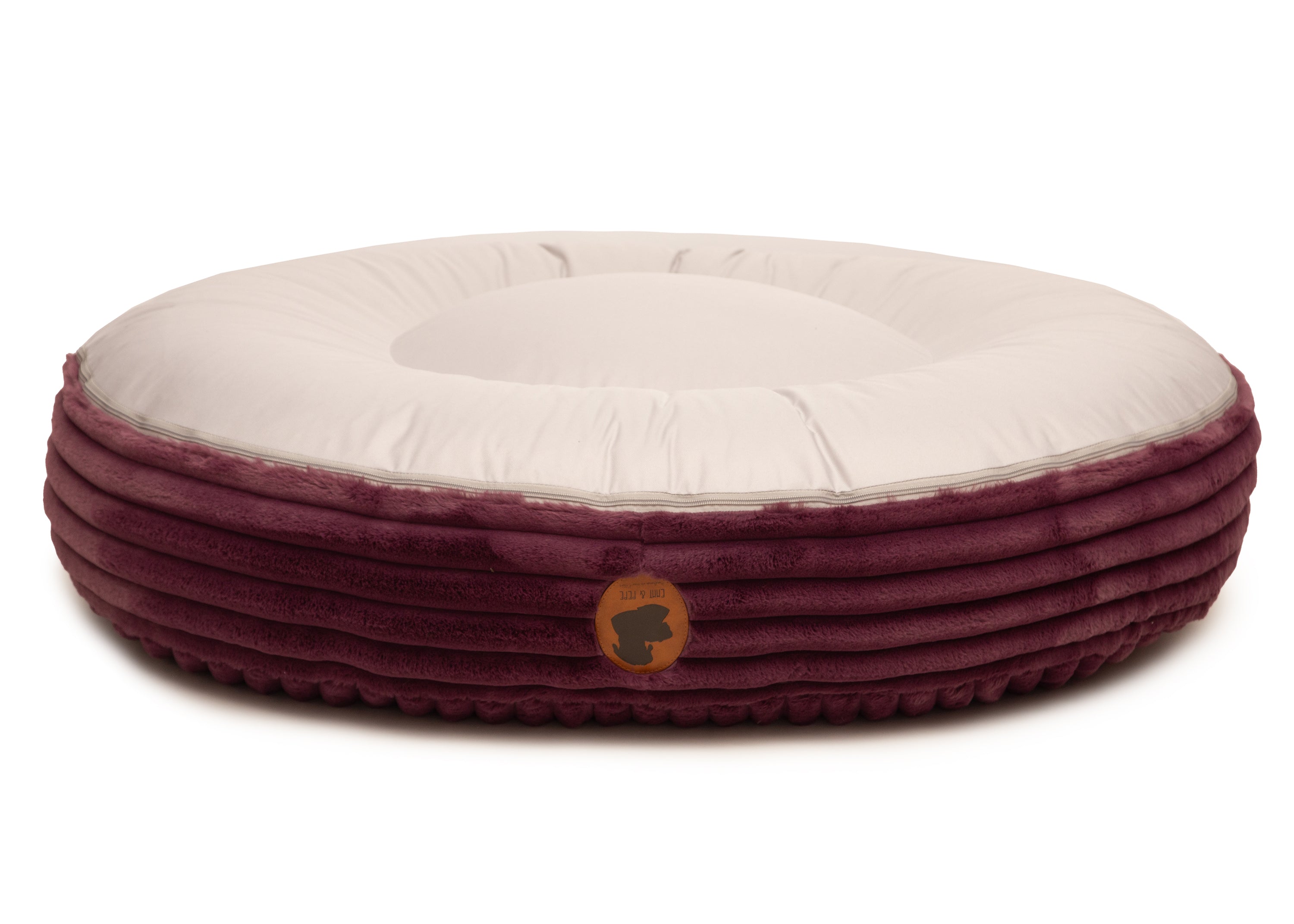 Sommerseite des orthopaedisches Hundebetts Kuschelcord Big für Hunde auf weißem Hintergrund in der Farbe Violette in Oval von EMMY & PEPE