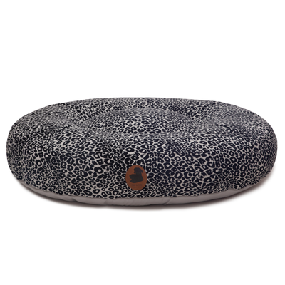 orthopaedisches Hundebett Wau-Bed Leo Cruella für Hunde auf weißem Hintergrund in der Farbe Creme/Schwarz in Oval von EMMY & PEPE