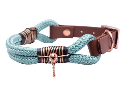 Handgefertigtes Tauhalsband ohne Perlen in Mint mit Schwarz-Brauner Takelung und Biothane-Verschluss für Hunde – robust, vegan und individuell verstellbar von EMMY&PEPE